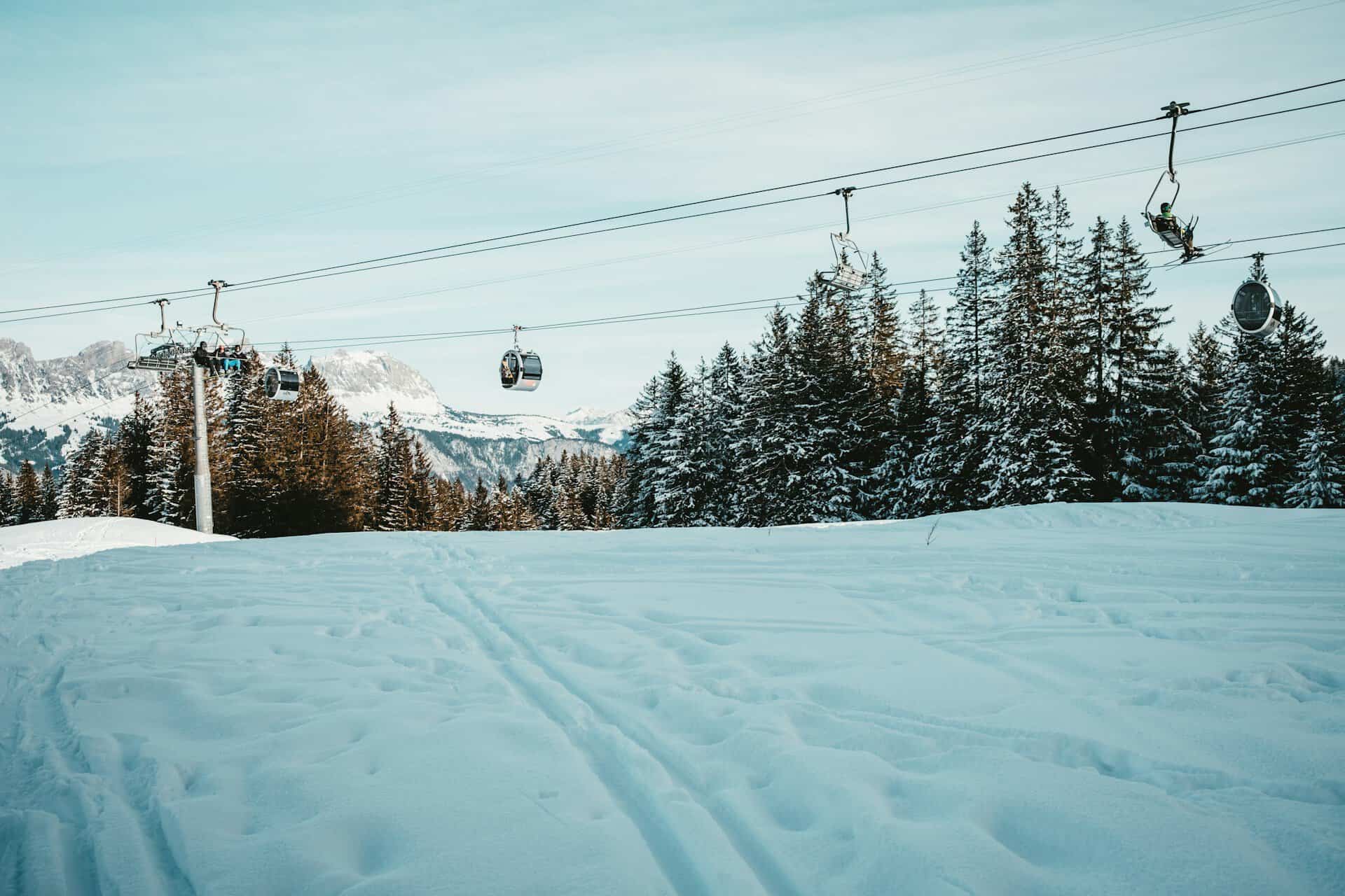 הרכבלים באתר הסקי פלומסברג