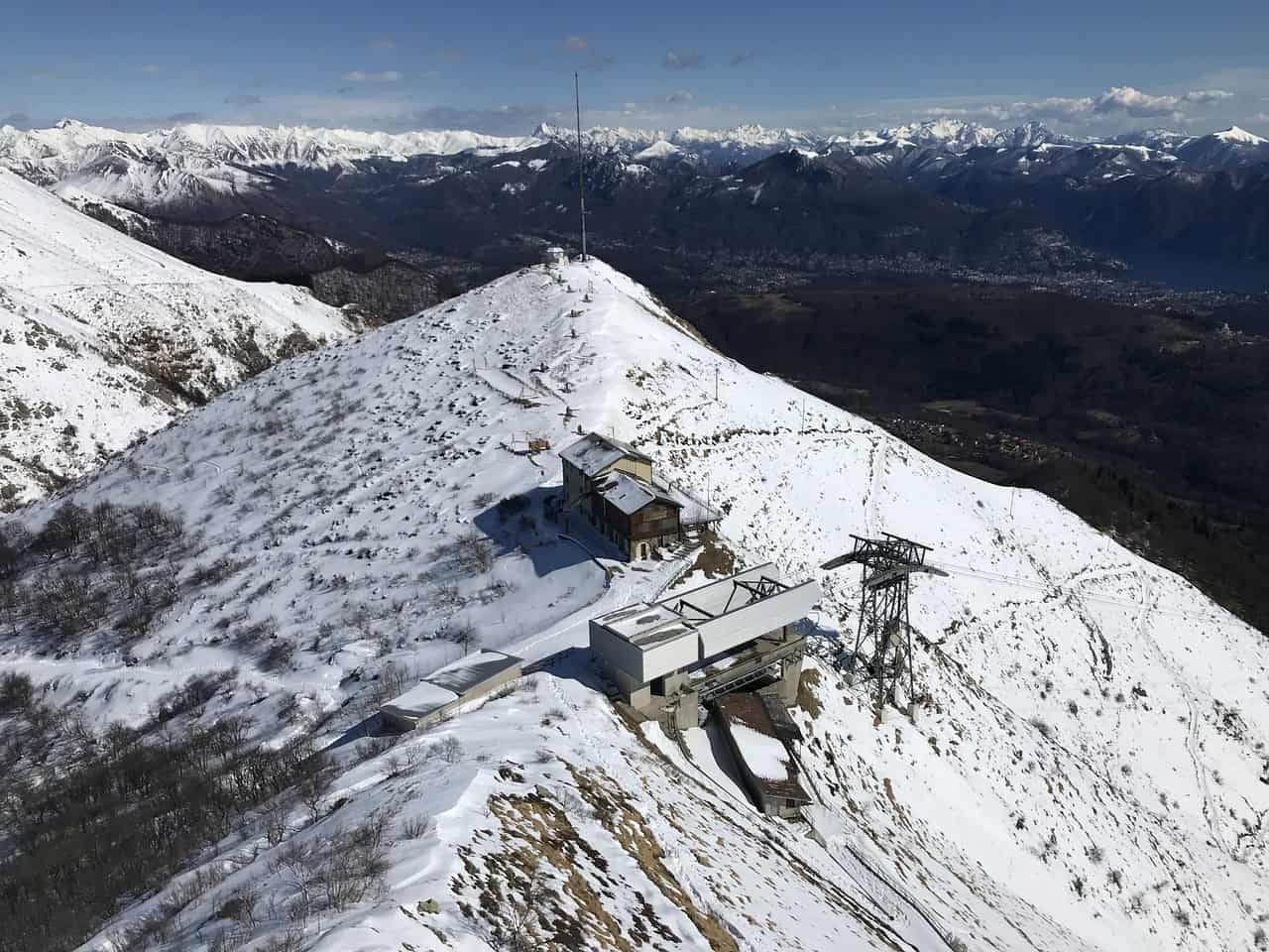 תחנת הרכבל בהר לאמה